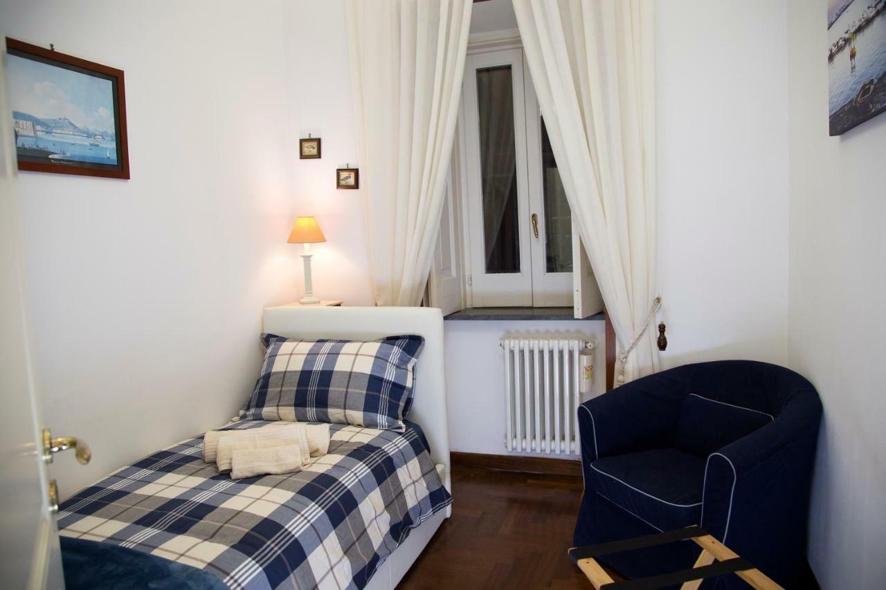 Luci Di S. Chiara Apartment Naples Exterior photo